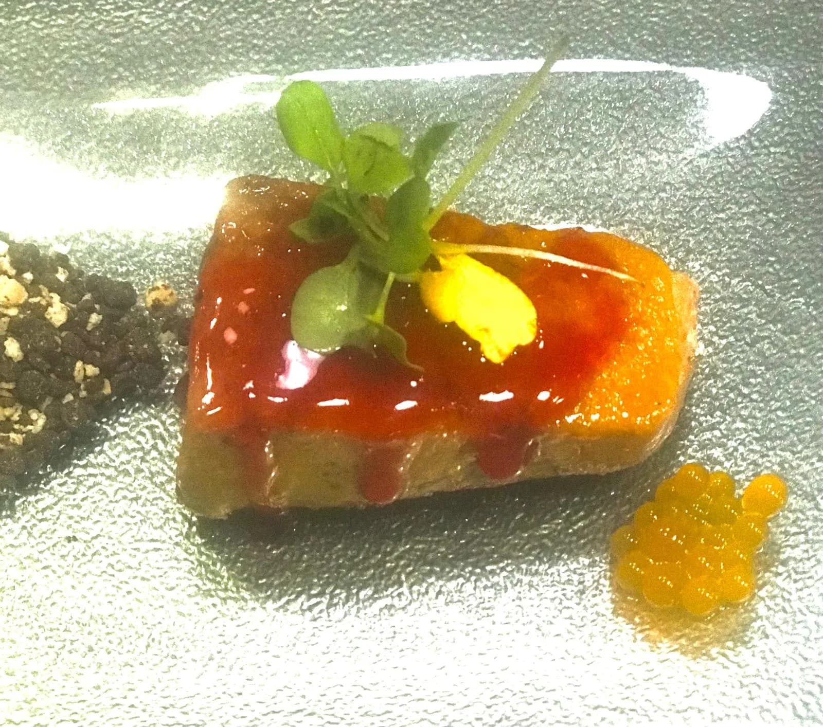 Terrina glaseada con brotes